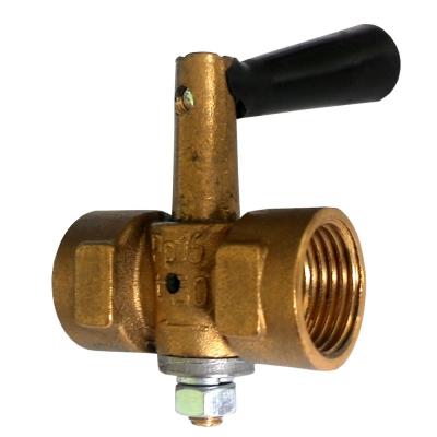 Кран трехходовой под манометр 11Б18бк Ду 15 с ручкой